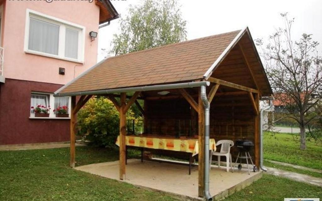 Porat House Apartment Zalakaros Bagian luar foto