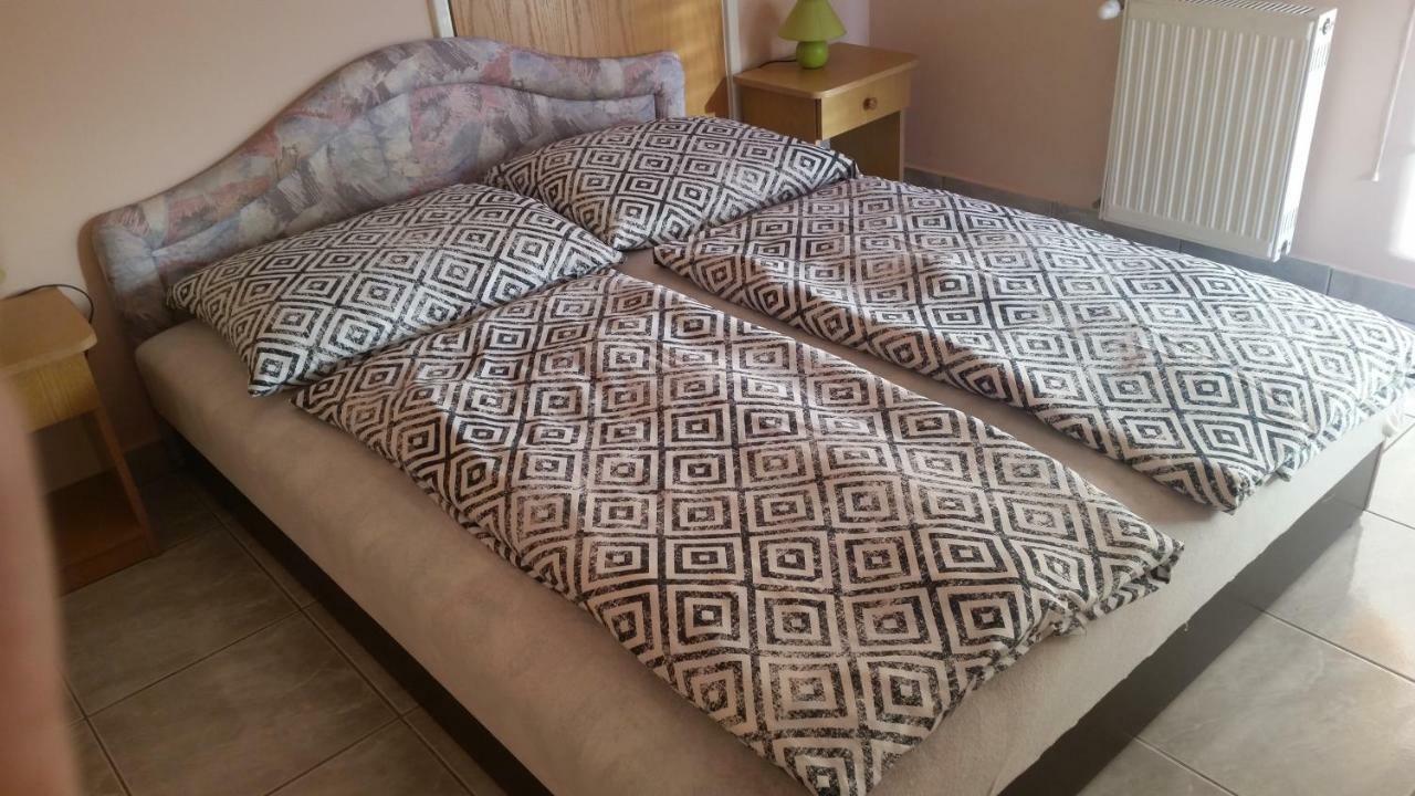 Porat House Apartment Zalakaros Bagian luar foto