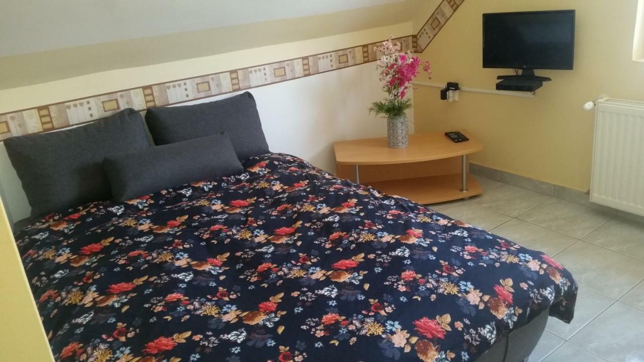 Porat House Apartment Zalakaros Bagian luar foto